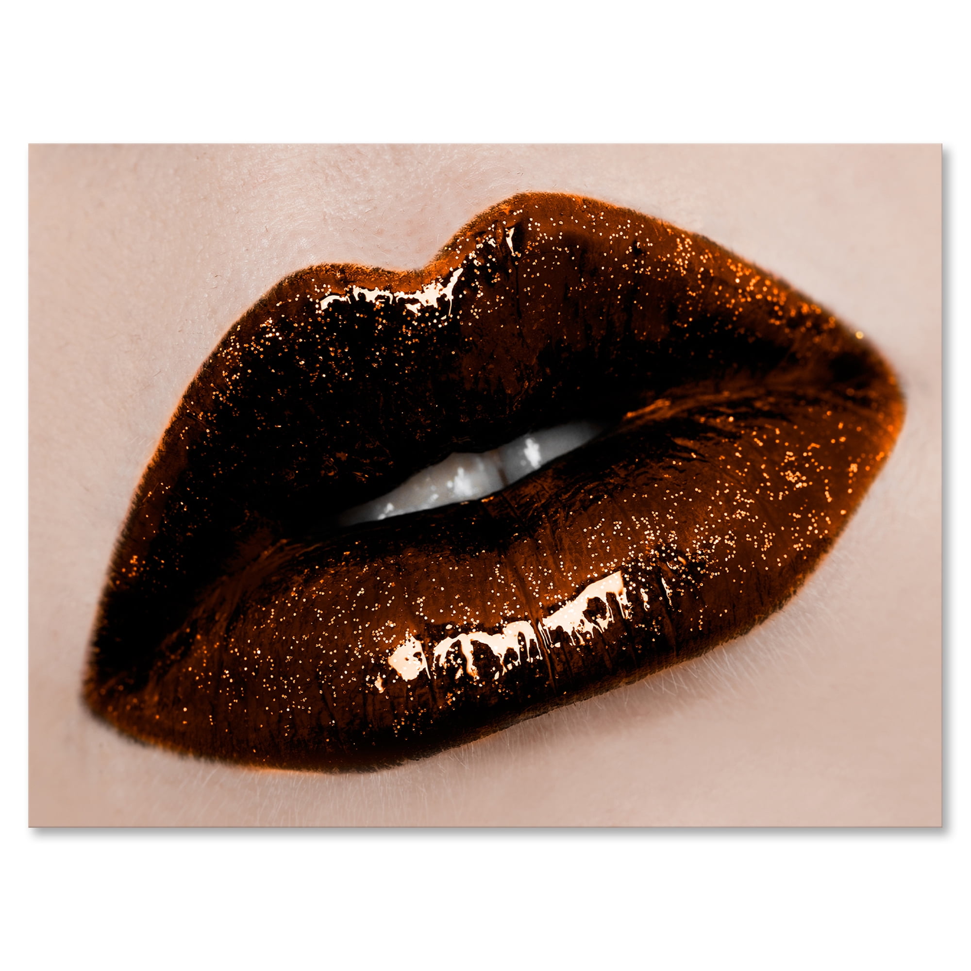 Designart ' Close-Up Of Gorgeous Female Lips II ' Modern Canvas Wall Art Print