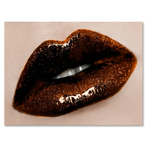 Designart ' Close-Up Of Gorgeous Female Lips II ' Modern Canvas Wall Art Print