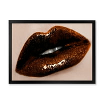 Designart 'Close-Up Of Gorgeous Female Lips II' Modern Framed Art Print