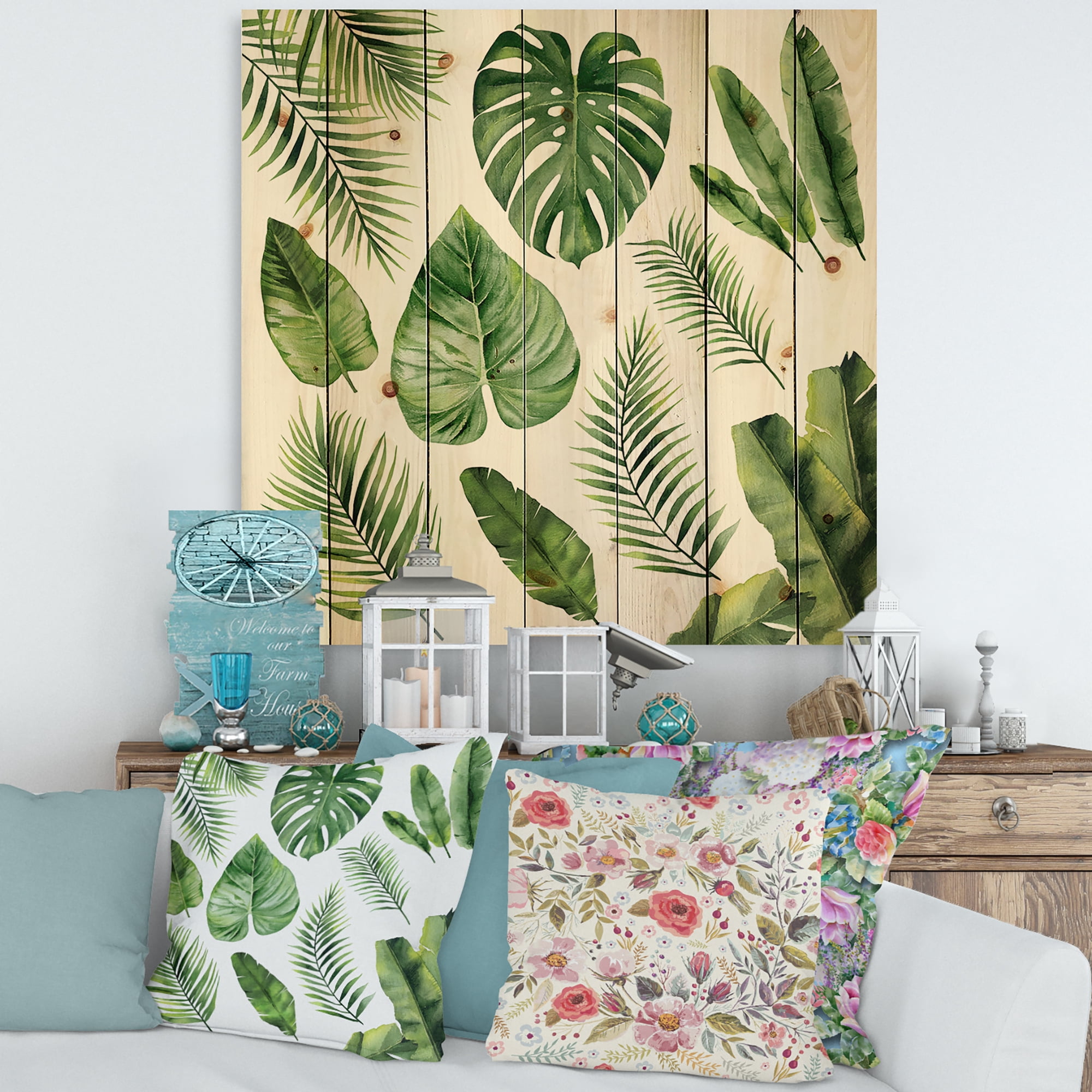Designart 'Close Up Of Tropical Leaf Of Monstera V' Farmhouse Print on Natural Pine Wood