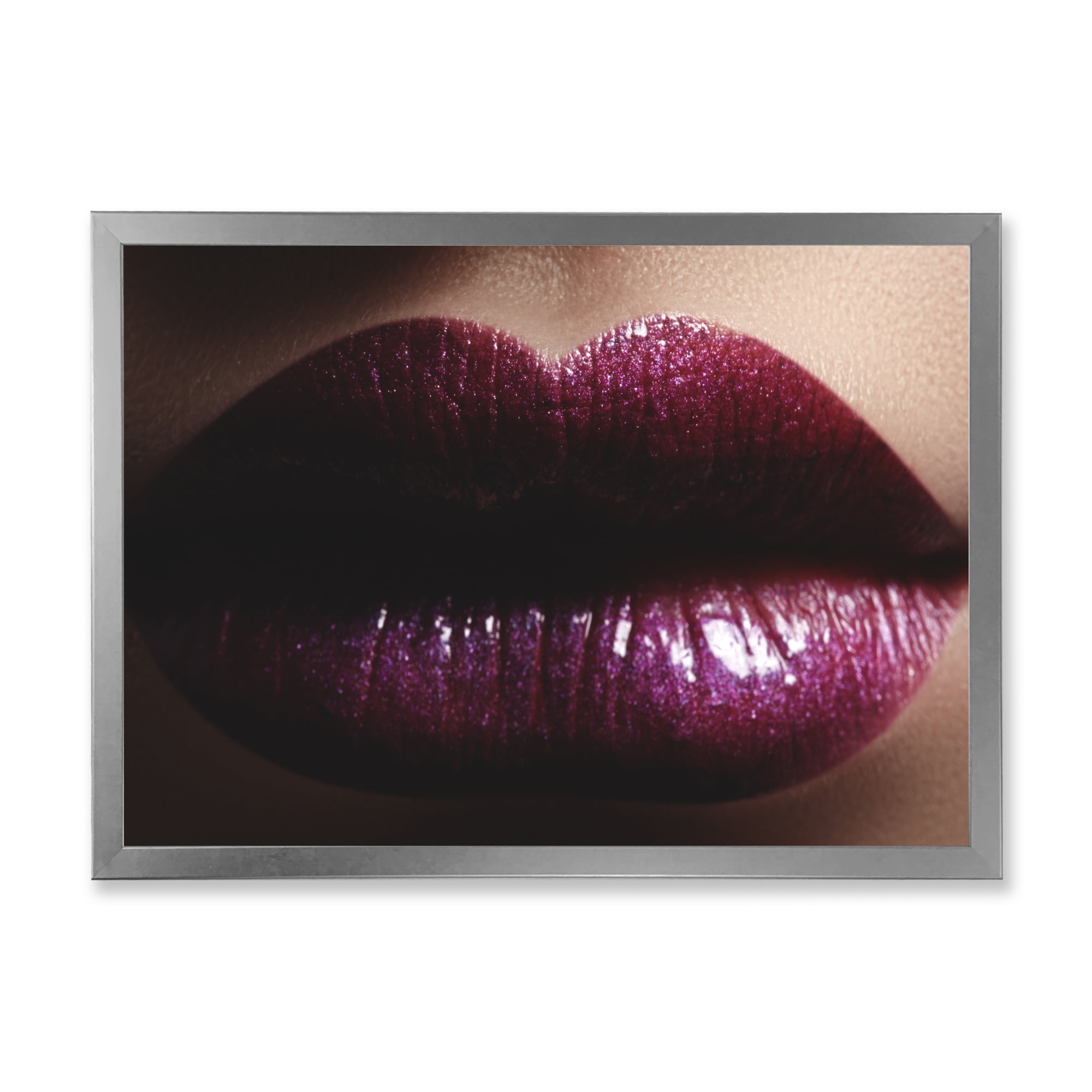 Designart 'Close-Up Of Woman Plump Lips With Glitter' Modern Framed Art Print