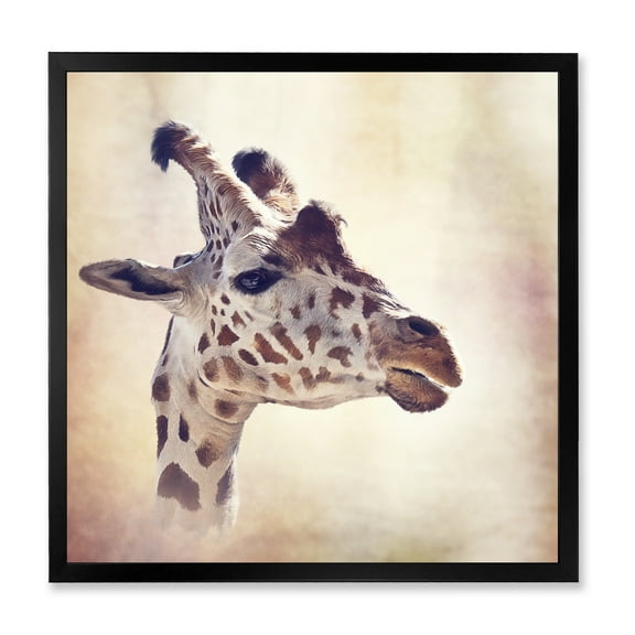 Designart 'Close Up Portrait of A Giraffe VII' Farmhouse Framed Art Print
