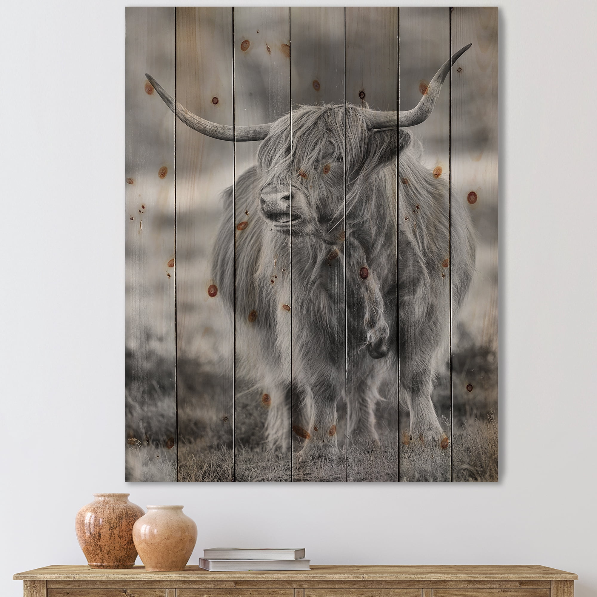 Designart 'Close Up View of Monochrome Bull' Farmhouse Print on Natural Pine Wood