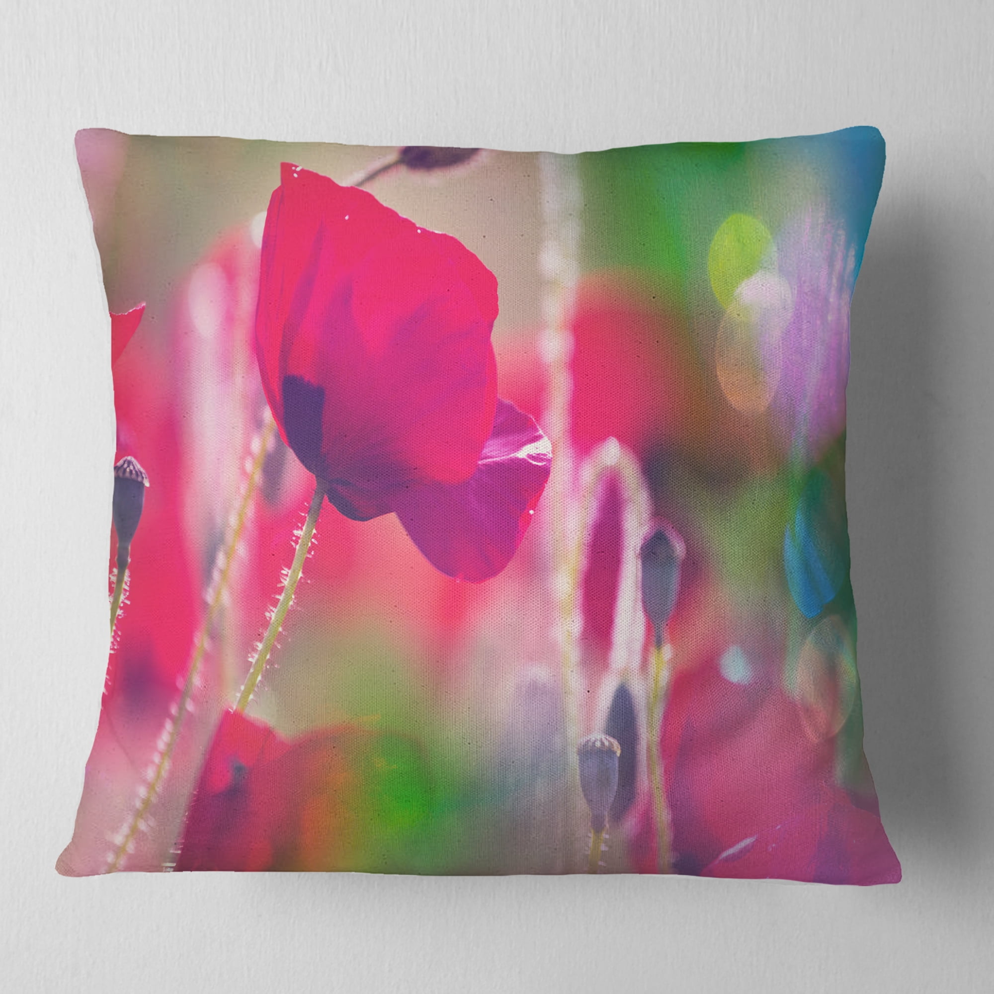 Designart Close Up View of Red Poppy Flowers - Floral Throw Pillow - 16x16