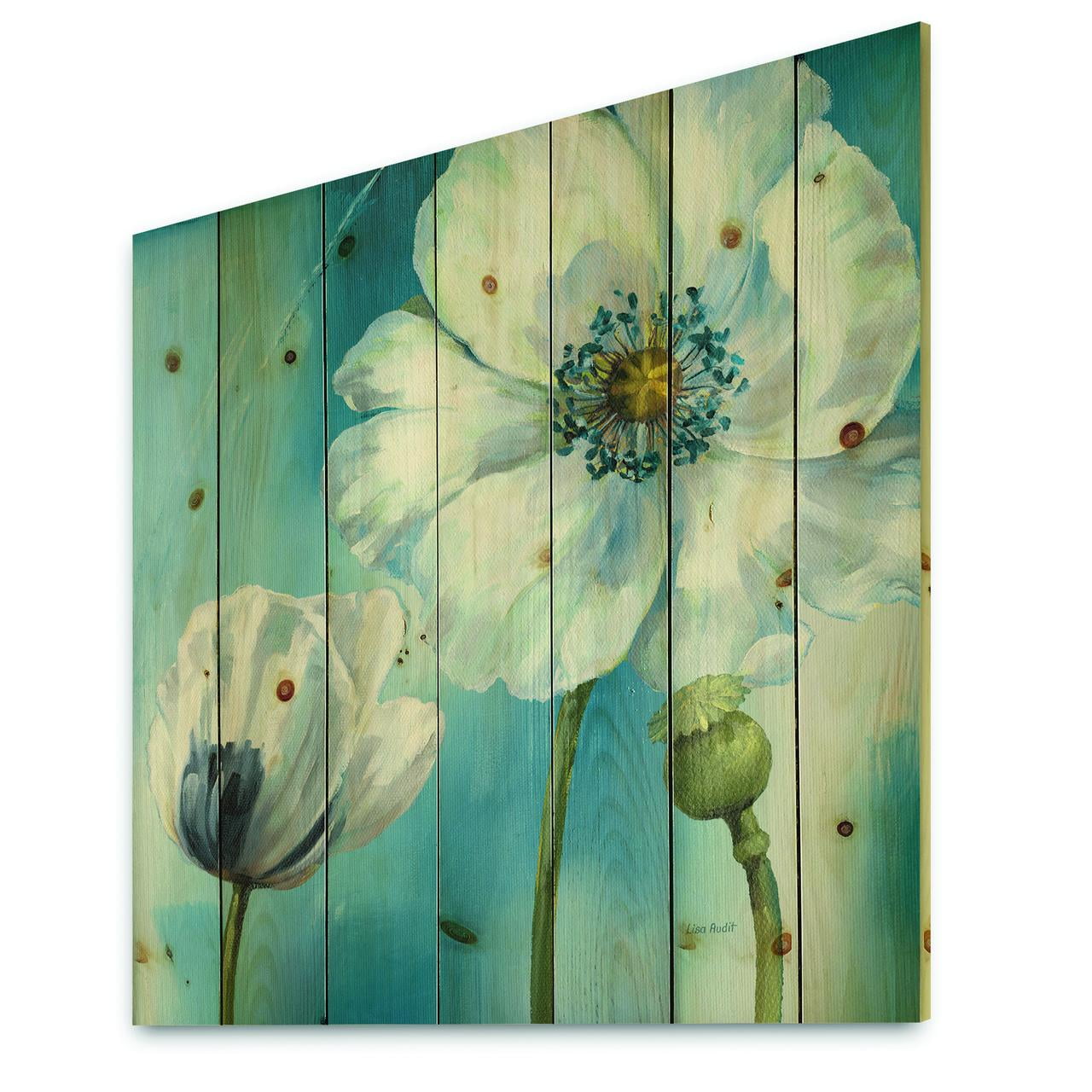Designart 'Close Up White Flower on Blue I' Farmhouse Print on Natural Pine Wood