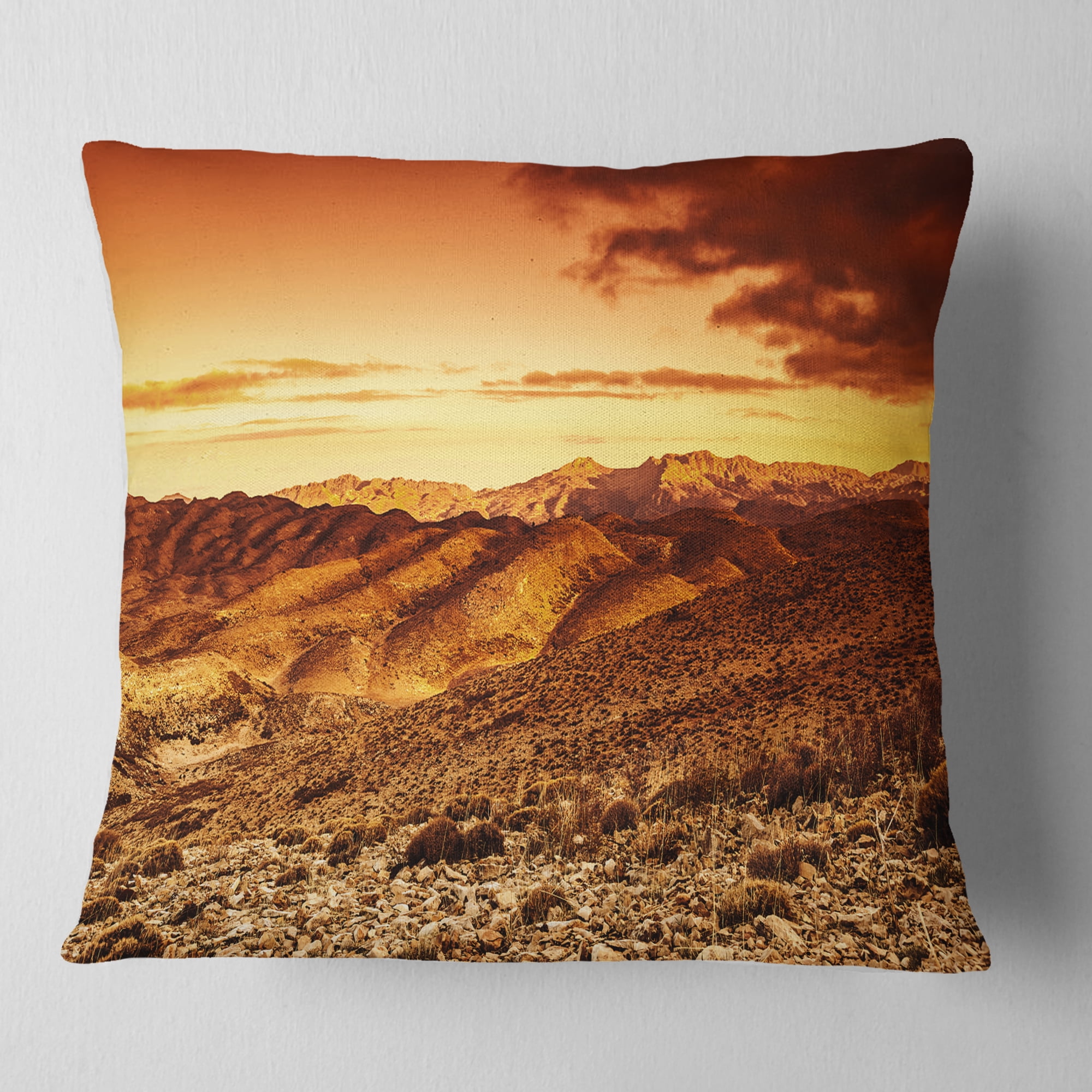 Designart Cloudy Dramatic Sunset in Desert - Landscape Printed Throw Pillow - 18x18