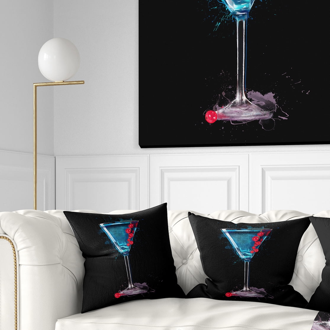 Designart Cocktail Margarita with Berries - Modern Throw Pillow - 18x18