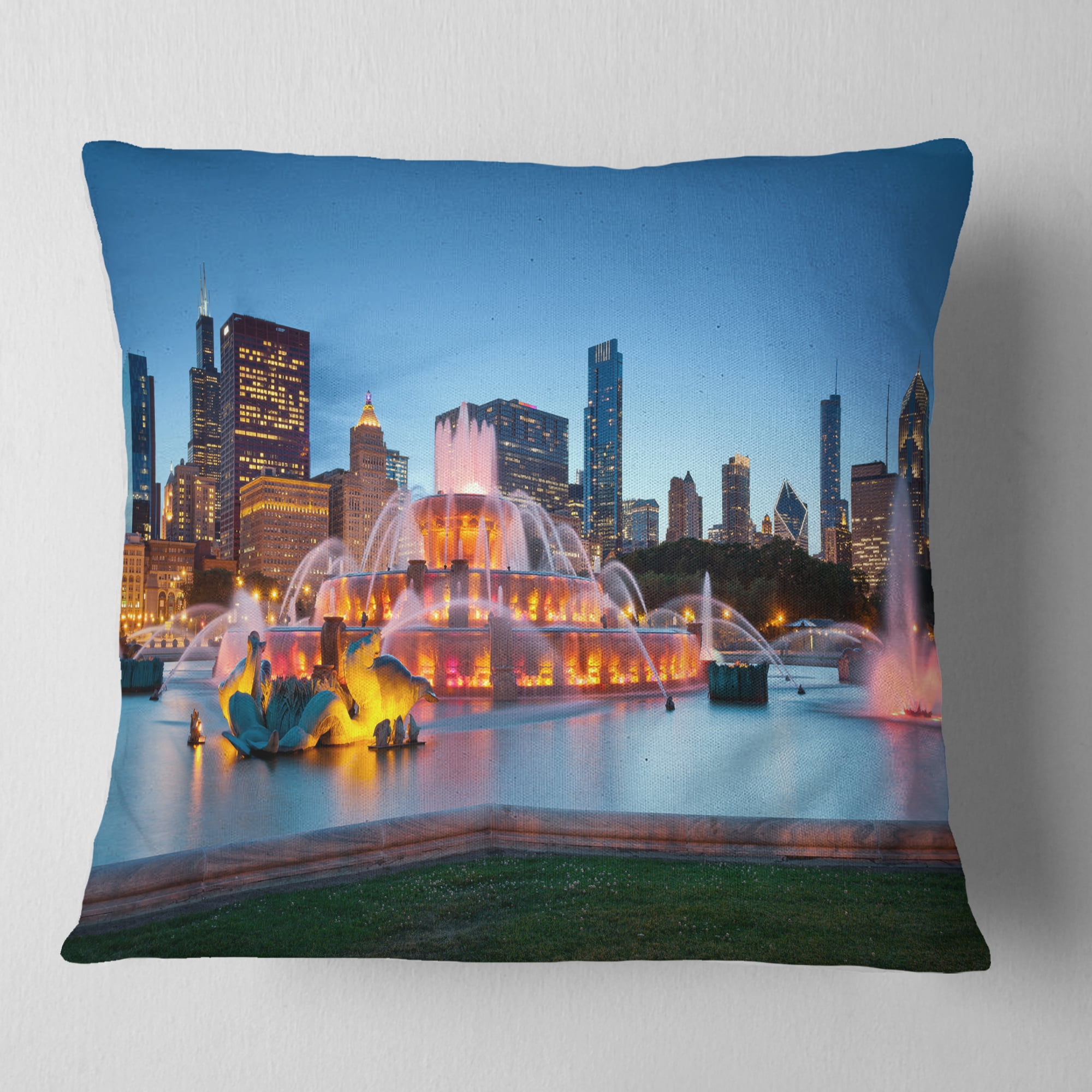 Designart Colorful Buckingham Fountain - Cityscape Throw Pillow - 18x18