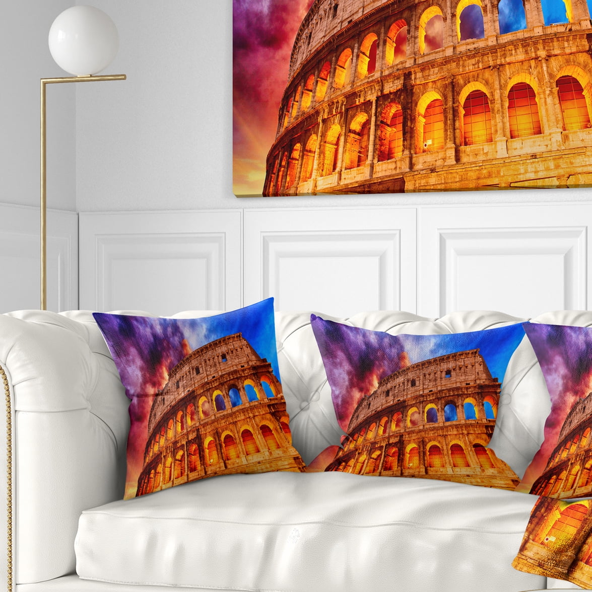 Designart Colosseum Rome Italy - Monumental Photo Throw Pillow - 16x16