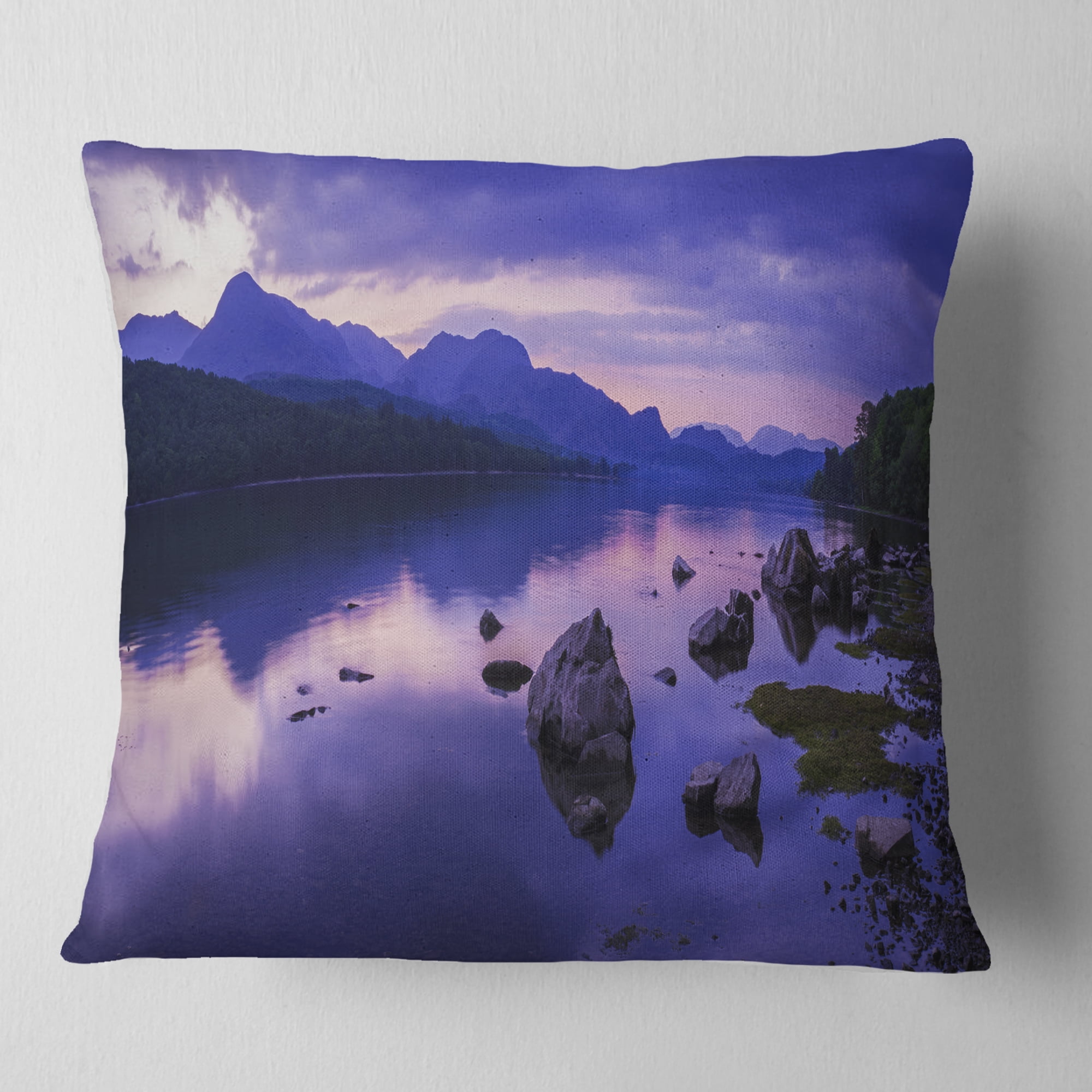 Designart Coniston Water in the Lake District - Landscape Printed Throw Pillow - 16x16
