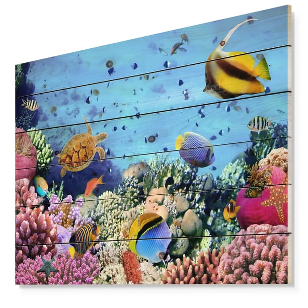 Designart 'Coral Colony on Reef Egypt' Animal Print on Natural