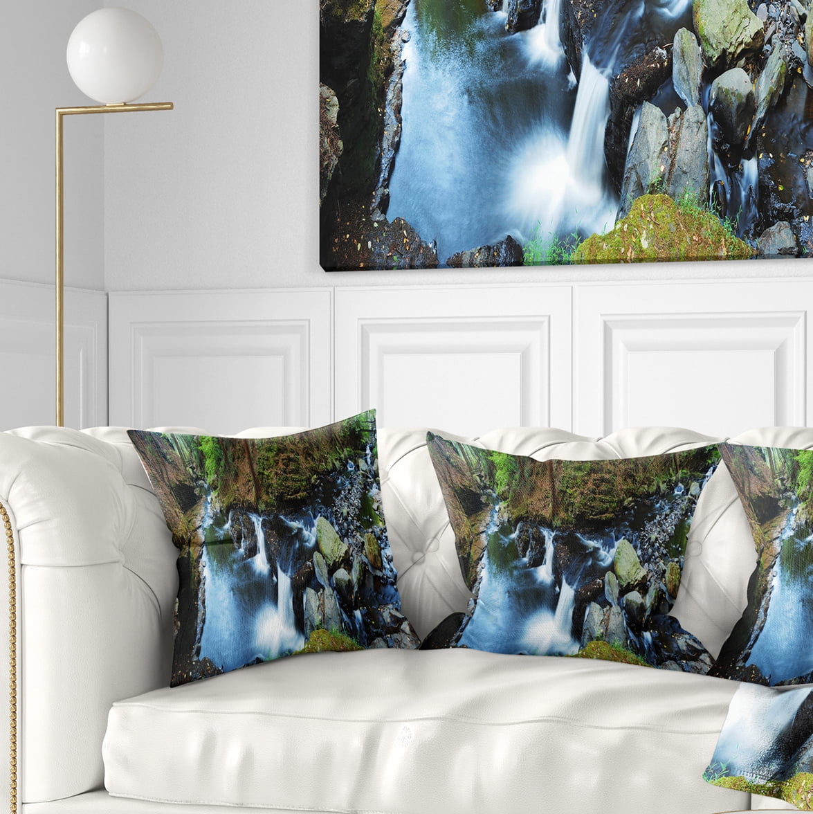 Designart Creek with Hiking Trail Panorama - Landscape Photography Throw Pillow - 18x18