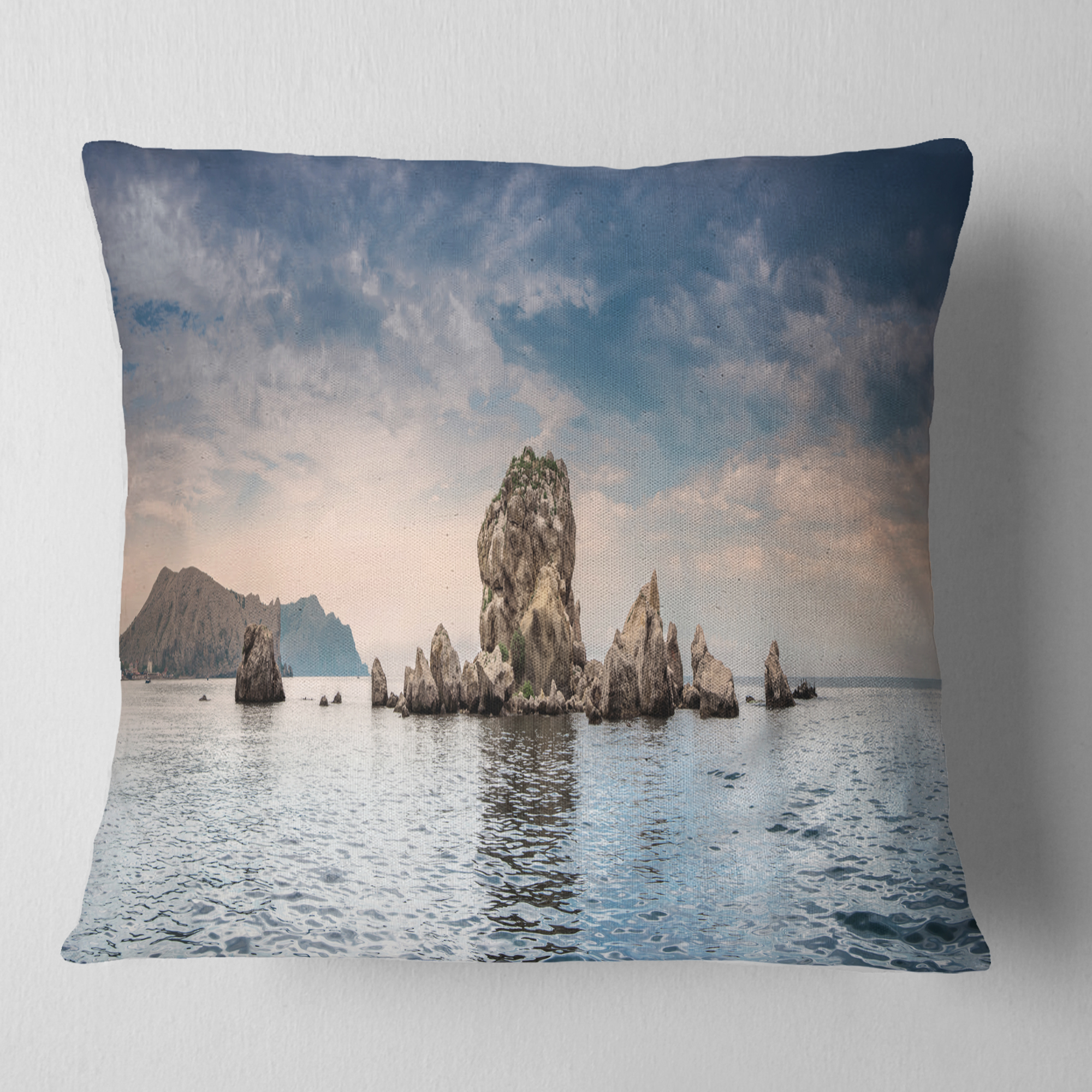 Designart Crimean Peninsula Seashore Panorama - Seashore Throw Pillow - 18x18