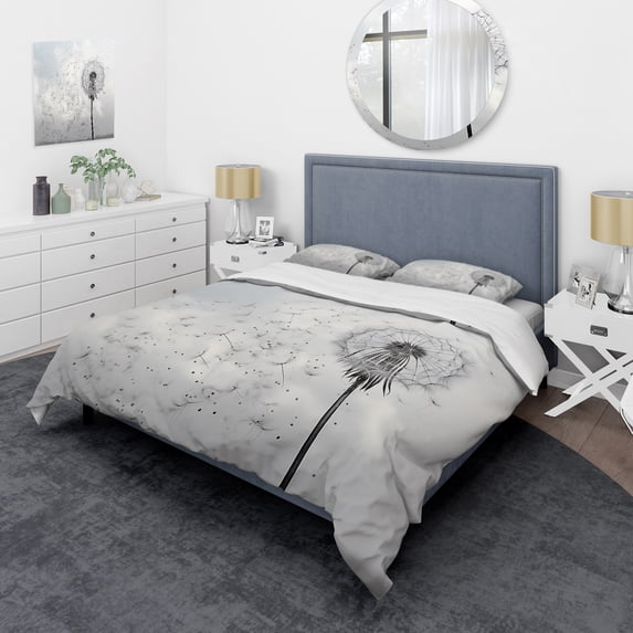 Designart "Dandelion Natures simplicity II" Floral Bedding Covert Set - Dandelion Grey Traditional Bed Set With 1 Sham