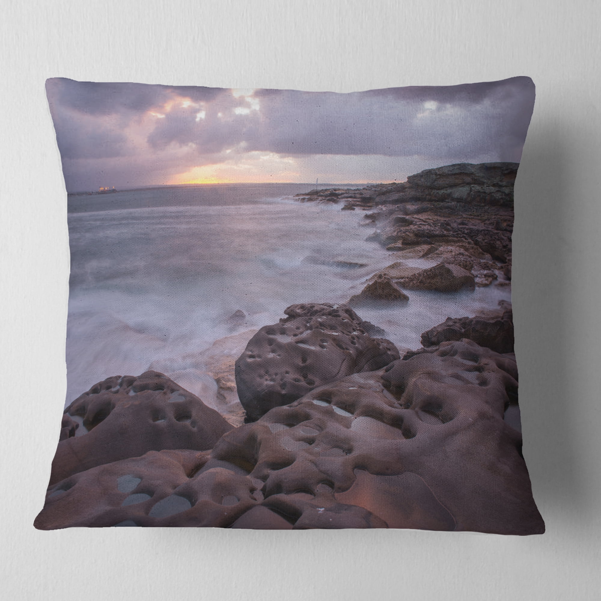 Designart Dark Australian Seashore with Large Rocks - Seashore Throw Pillow - 18x18