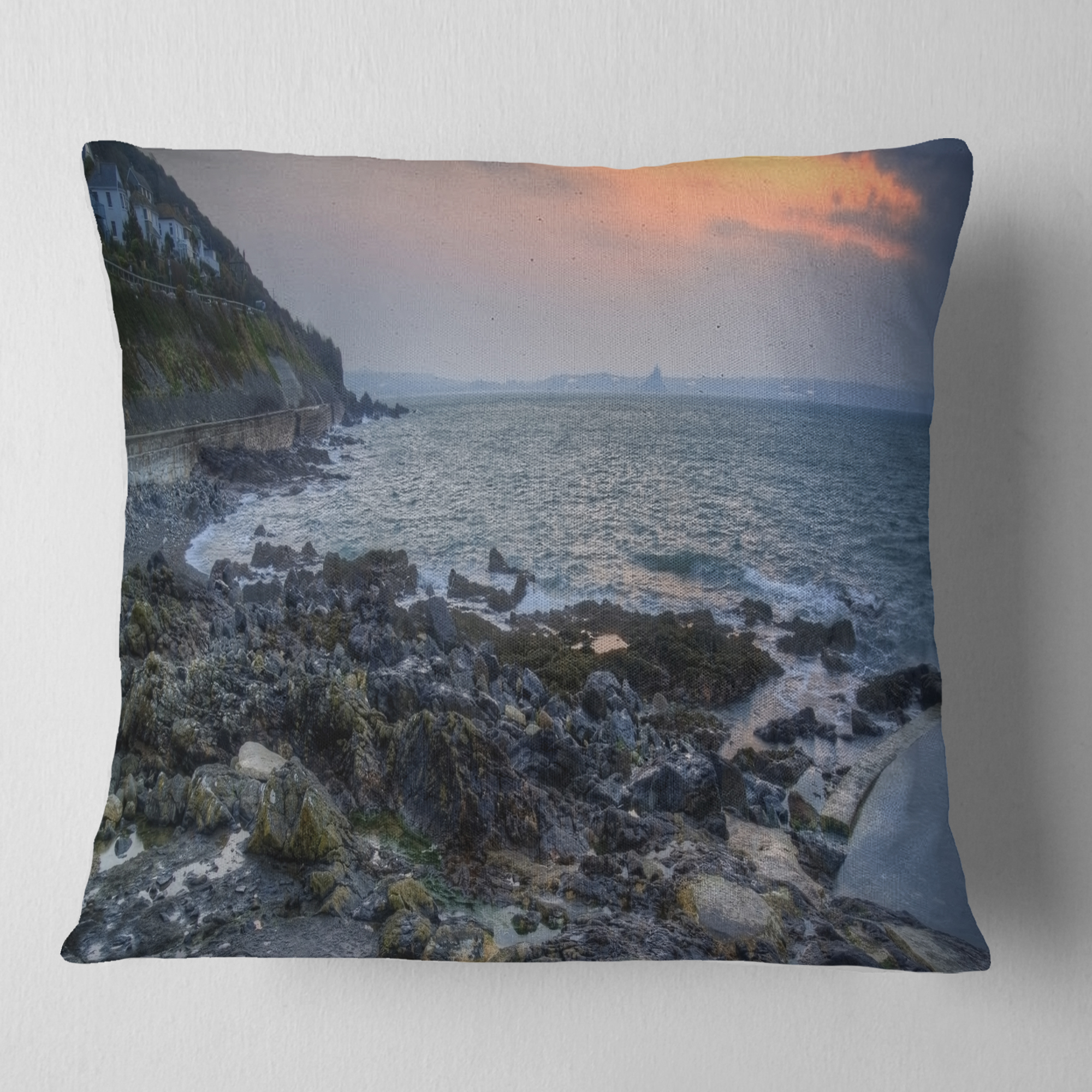 Designart Dark Rocky Seashore Sunrise - Seashore Throw Pillow - 18x18