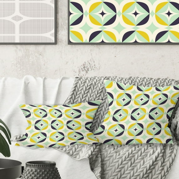 Designart Diamond Retro V' Mid-Century Modern Throw Pillow - 16x16