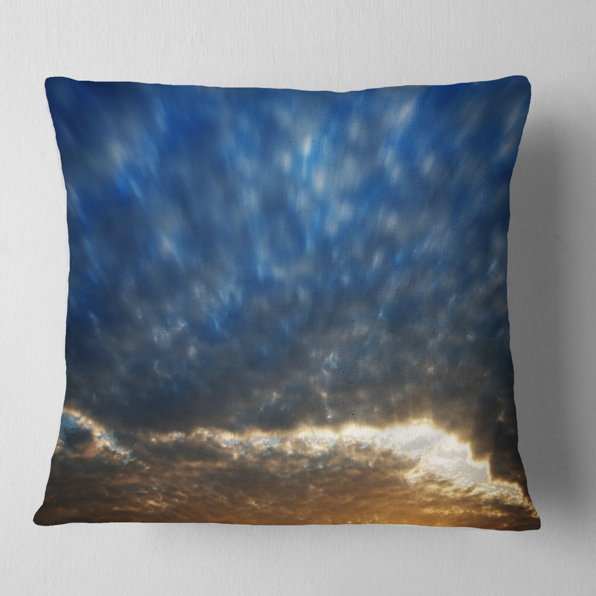 Designart Dramatic Blue and Brown Skies - Modern Seascape Throw Pillow - 16x16