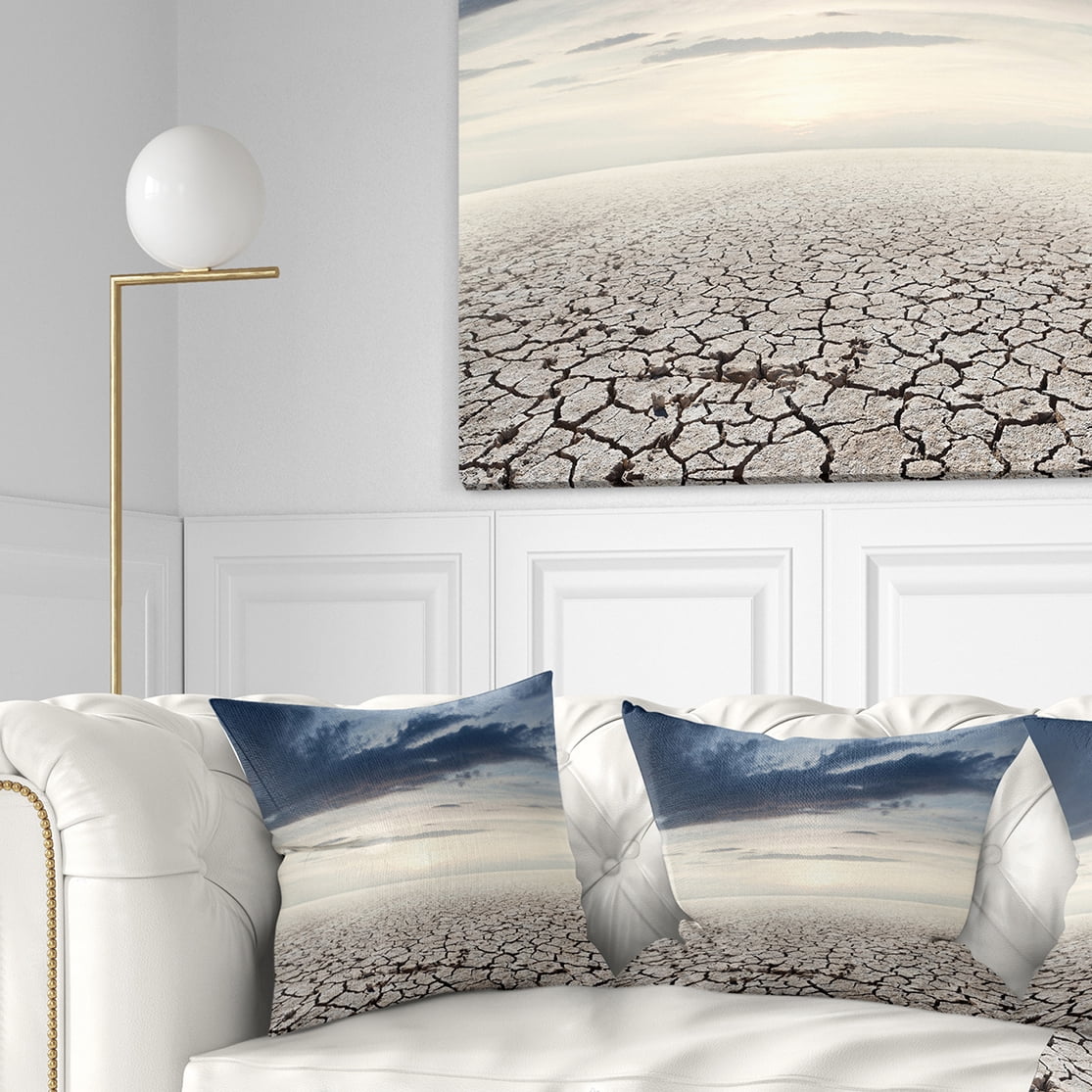 Designart Dry Soil Dreamscape - Landscape Photo Throw Pillow - 16x16