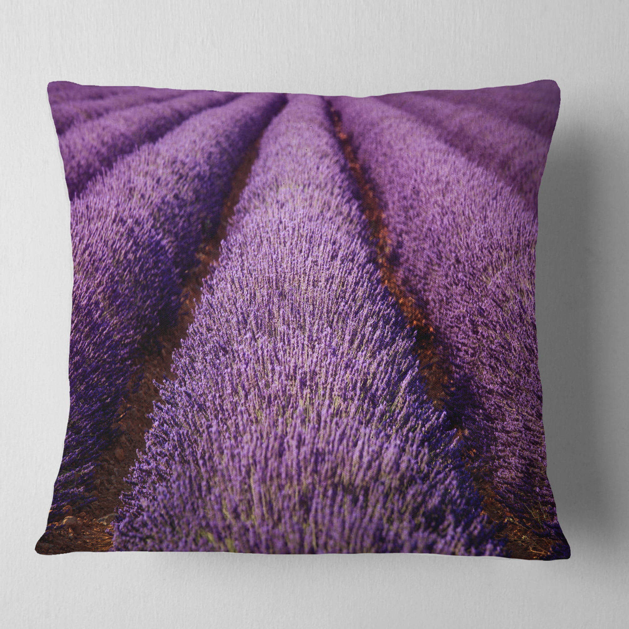Designart Endless Rows of Lavender Field - Landscape Wall Throw Pillow - 16x16