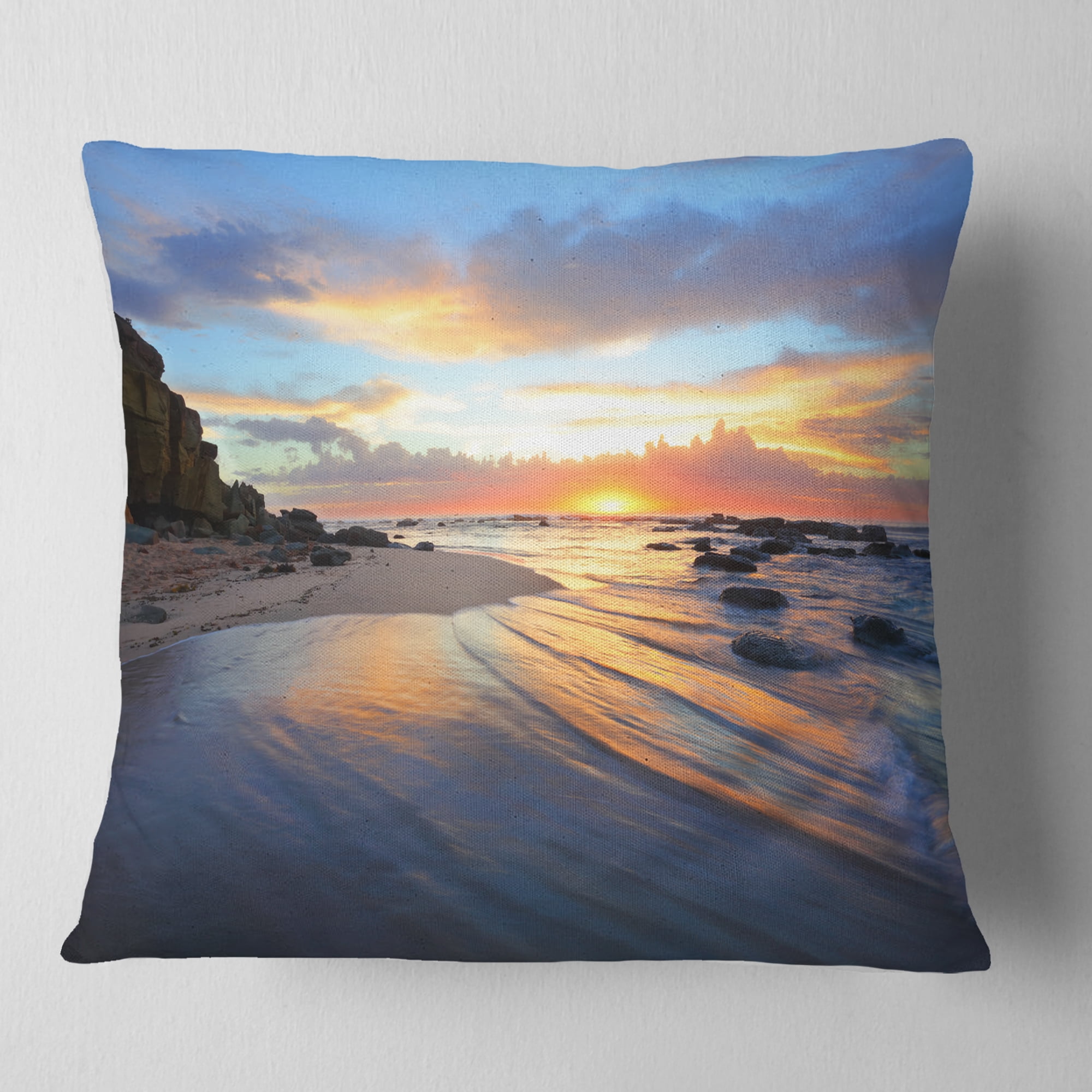 Designart Exotic Seashore Sunrise Australia - Seascape Throw Pillow - 18x18