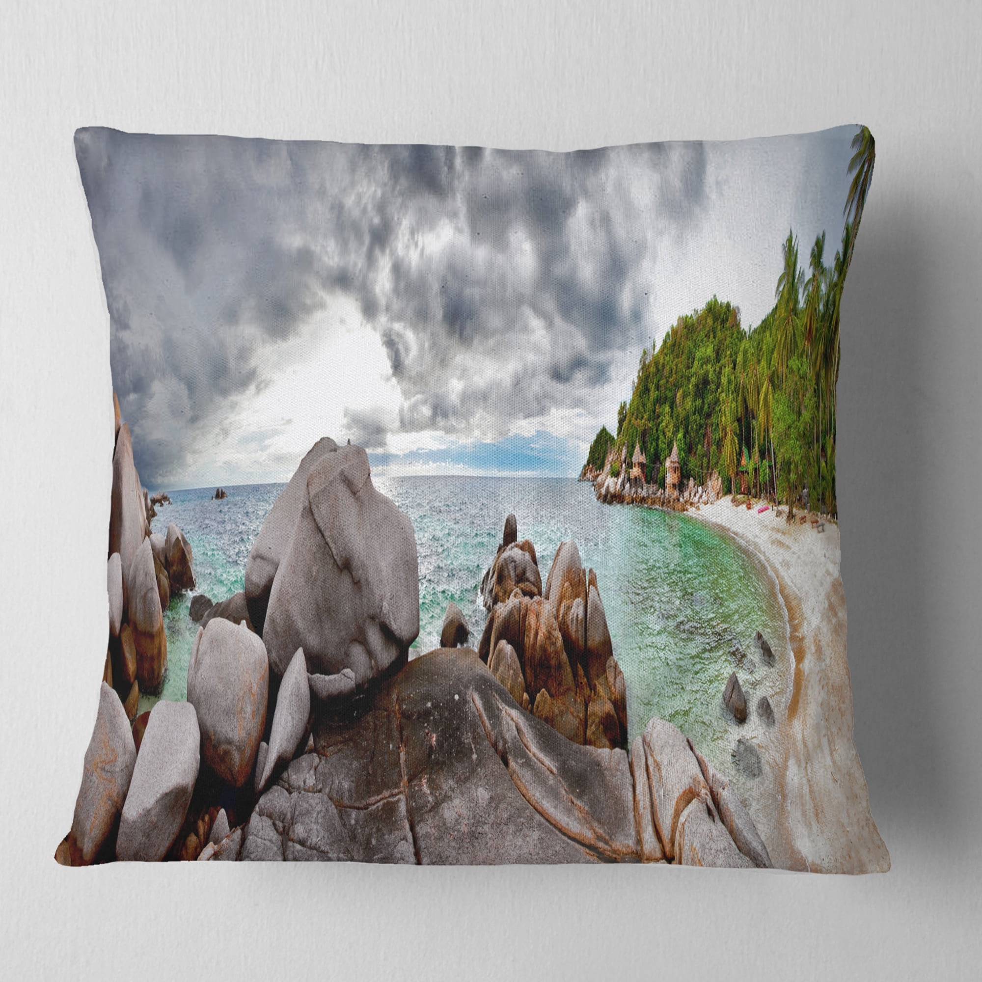 Designart Exotic Tropical Beach under Blue Sky - Modern Seascape Throw Pillow - 18x18