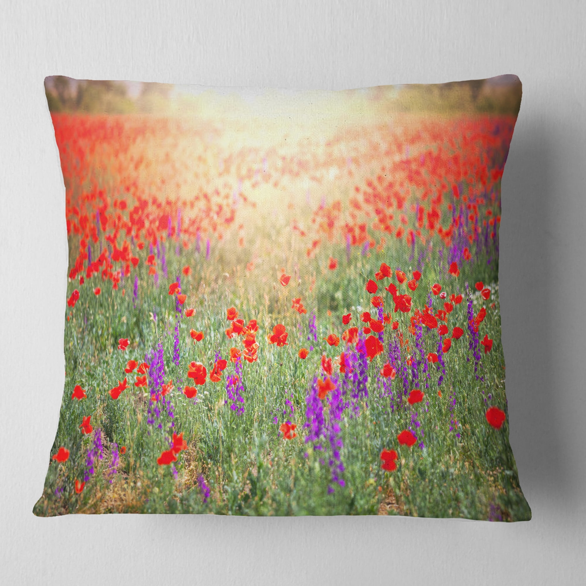 Designart Expansive Poppy Field At Sunset - Floral Throw Pillow - 18x18