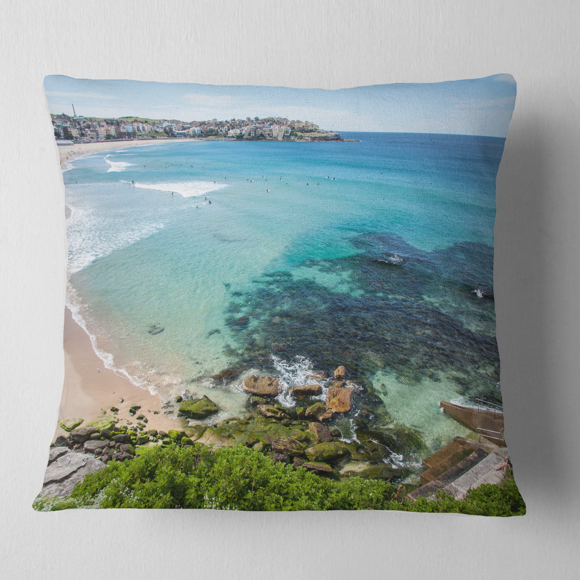 Designart Expansive Sydney Bondi Beach - Seashore Throw Pillow - 18x18
