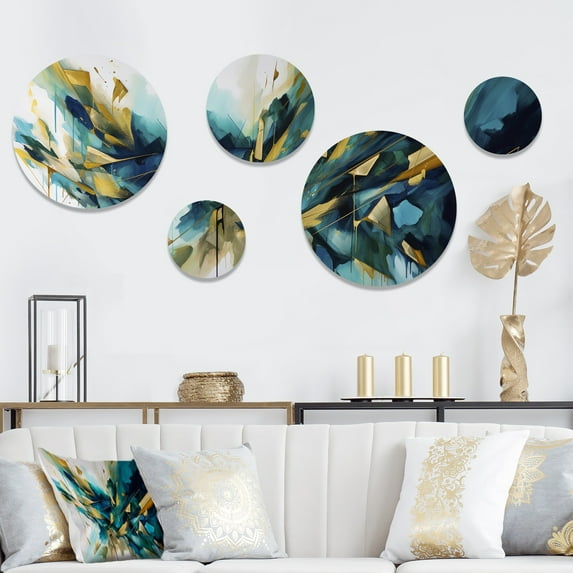 Designart "Explosive Gold Triangular Elegance VII" Modern Geometric Metal Wall Art Set of 5 Piece