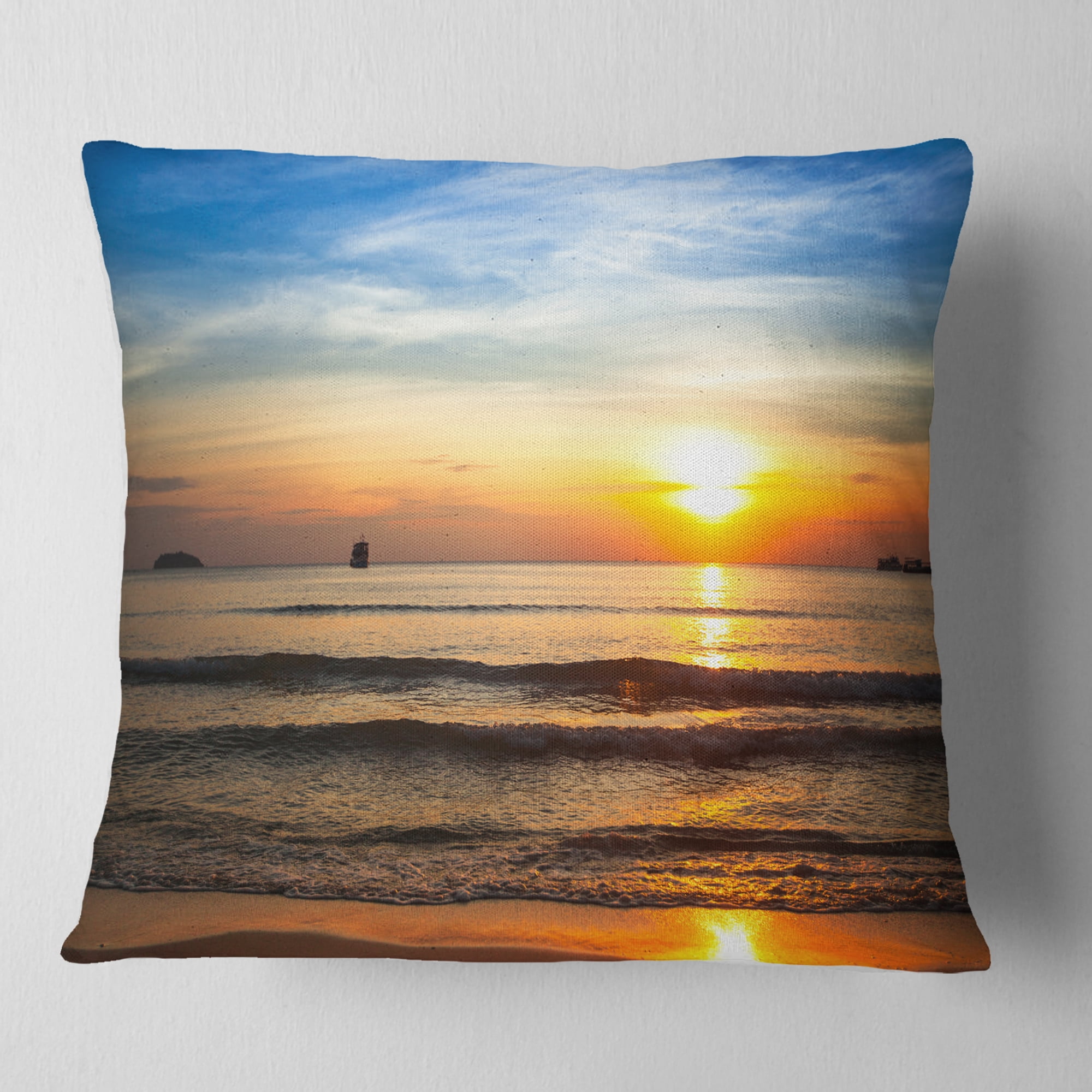 Designart Fascinating Sunset Over Clam Beach - Modern Beach Throw Pillow - 16x16