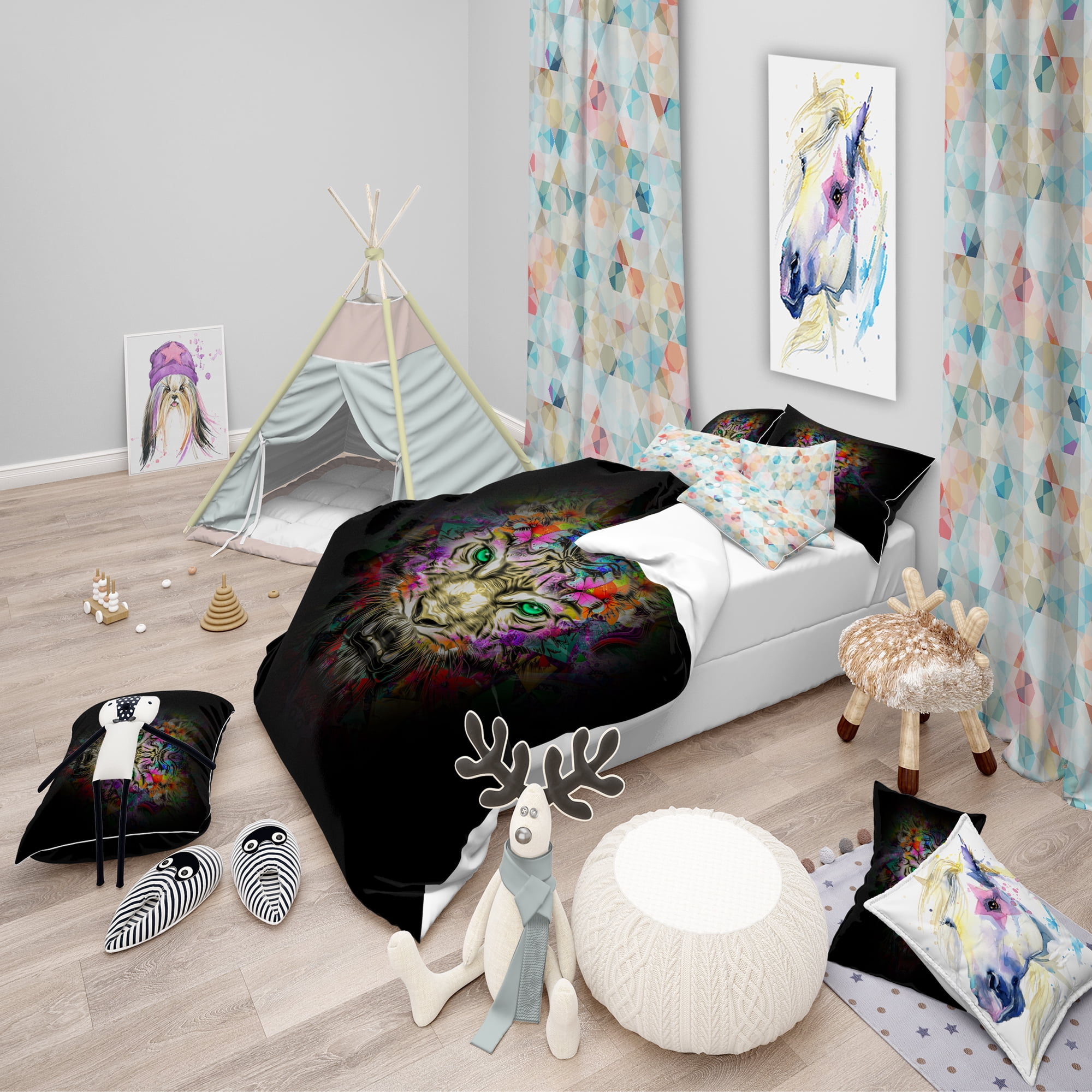 Designart 'Fierce Tiger Head on Black' Modern & Contemporary Duvet Cover Set