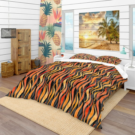 Designart 'Fire Flame Pattern' Modern & Contemporary Duvet Cover Set