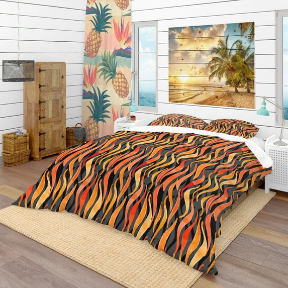 Designart 'Fire Flame Pattern' Modern & Contemporary Duvet Cover Set