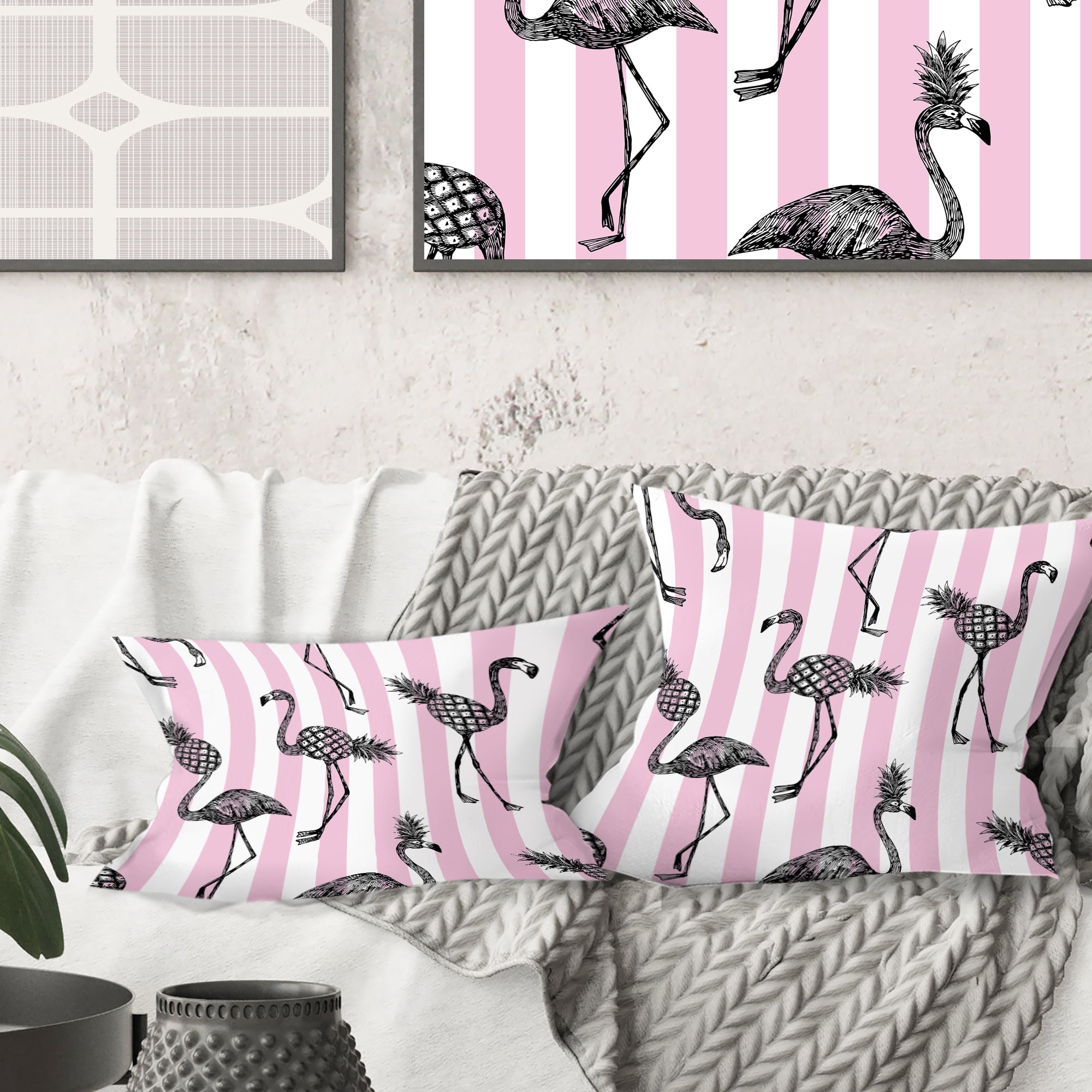 Designart Flamingo on Pink' Mid-Century Modern Throw Pillow - 18x18