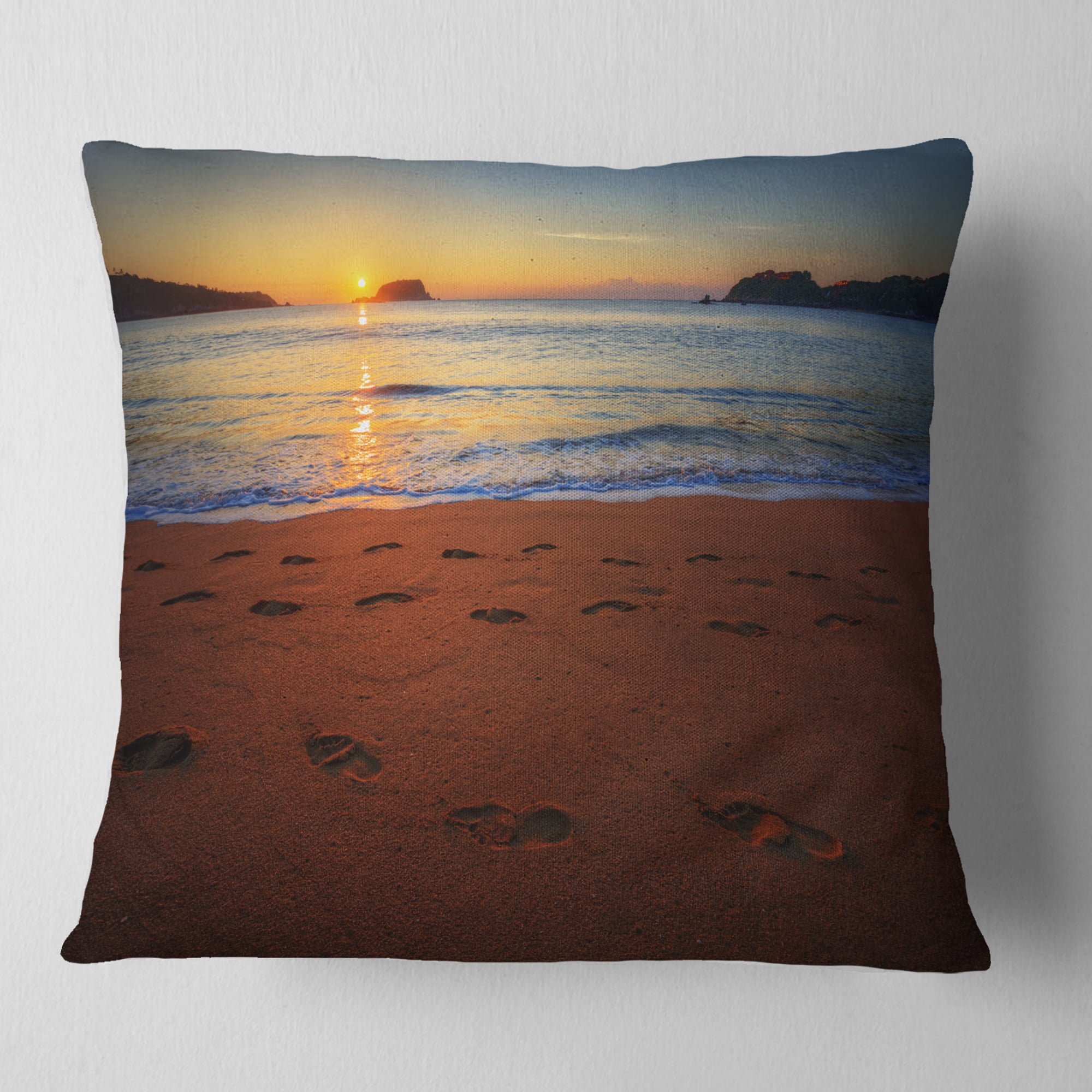 Designart Foot printed Sandy Ocean Beach - Seashore Throw Pillow - 18x18