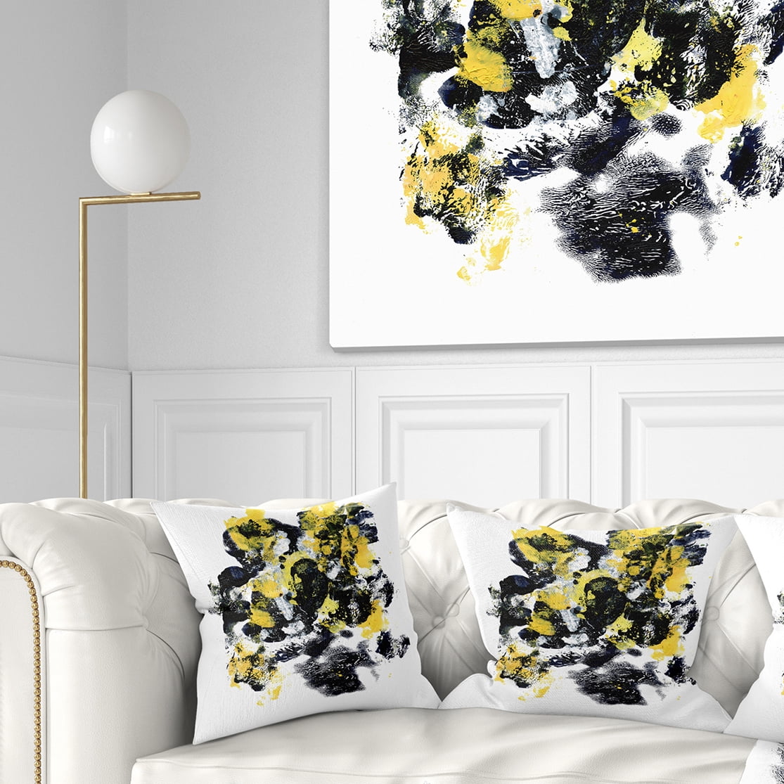 Designart Fractal Golden Black Structure - Contemporary Throw Pillow - 16x16