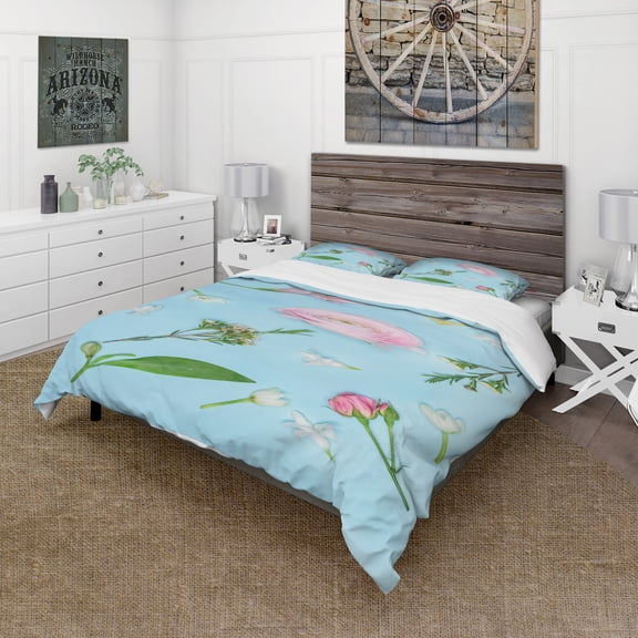 Designart 'Fresh Beautiful Blooming Rose' Abstract Duvet Cover Set