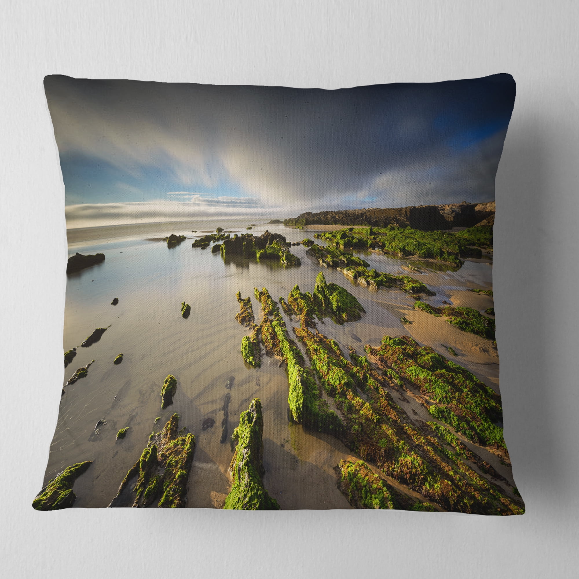 Designart Furnas Virgin Beach Galicia Spain - Seashore Throw Pillow - 16x16