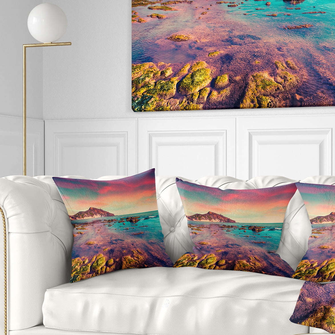 Designart Giallonardo Beach Colorful Sunset - Seashore Photo Throw Pillow - 18x18