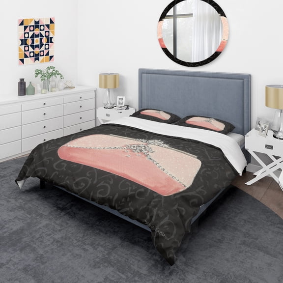 Designart 'Glam & Fashion Parfum Boudoir II' Glam Duvet Cover Set