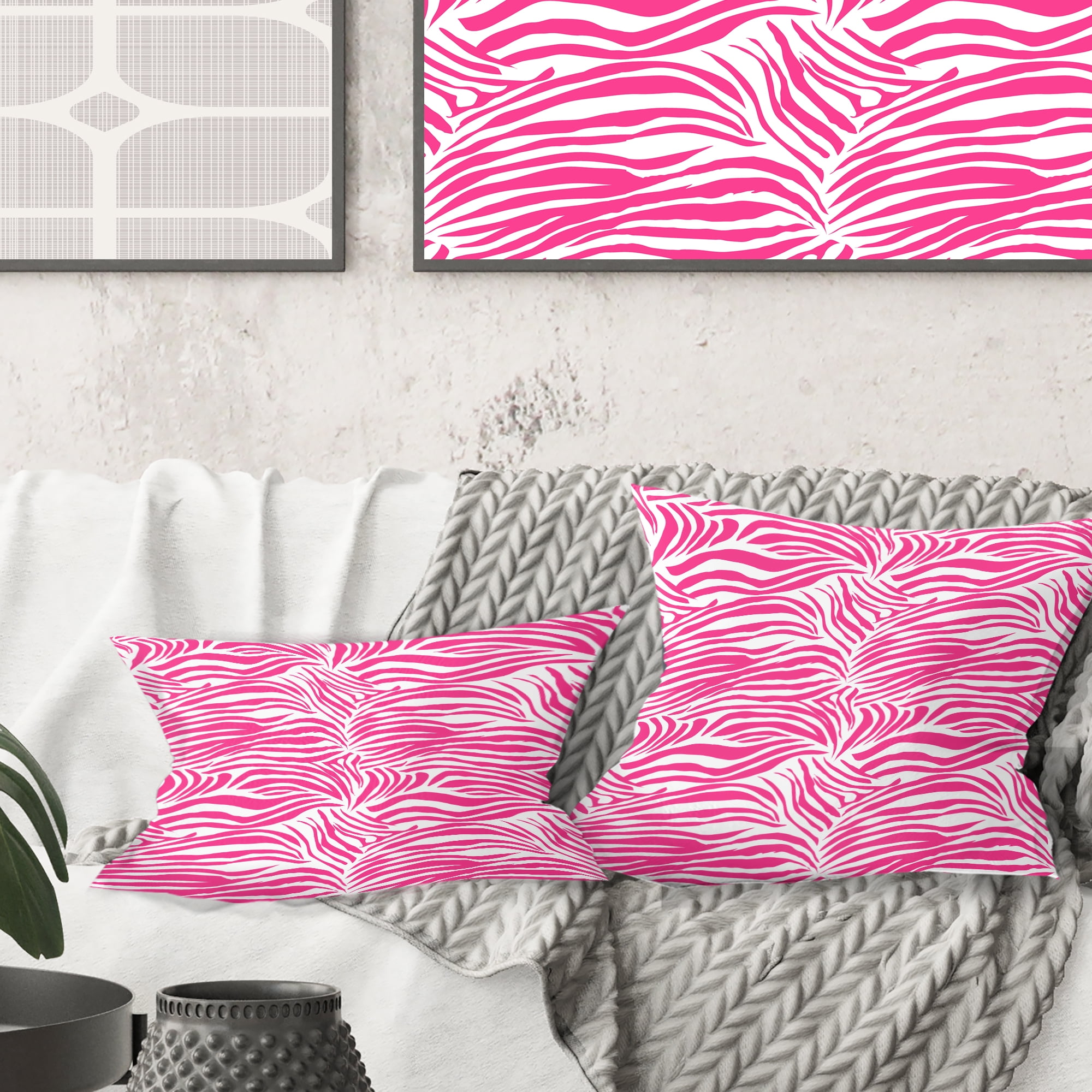 Designart Glamour Zebra Animal Pattern' Mid-Century Modern Throw Pillow - 16x16