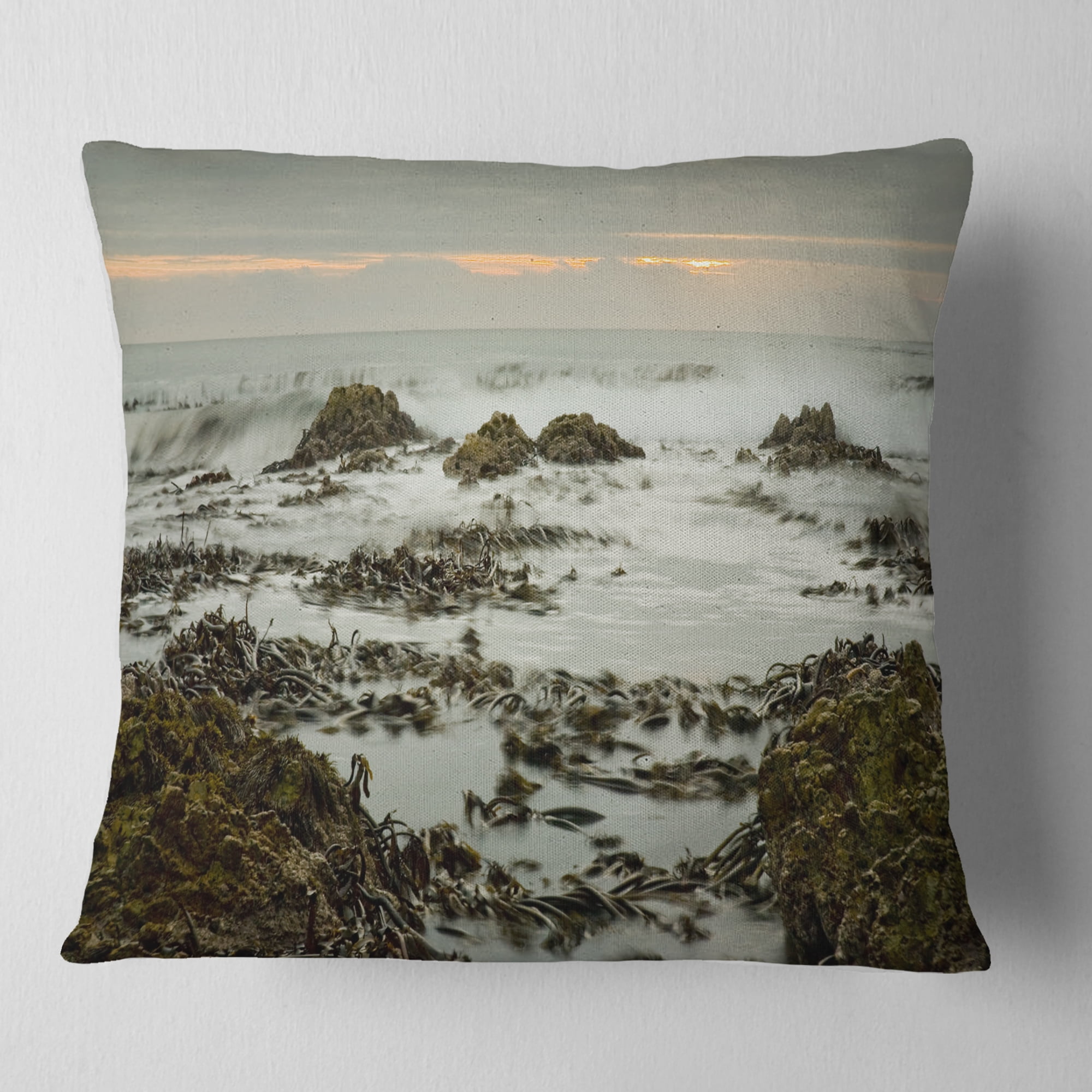 Designart Gloomy Sunset over Rocks and Waves - Seascape Throw Pillow - 18x18
