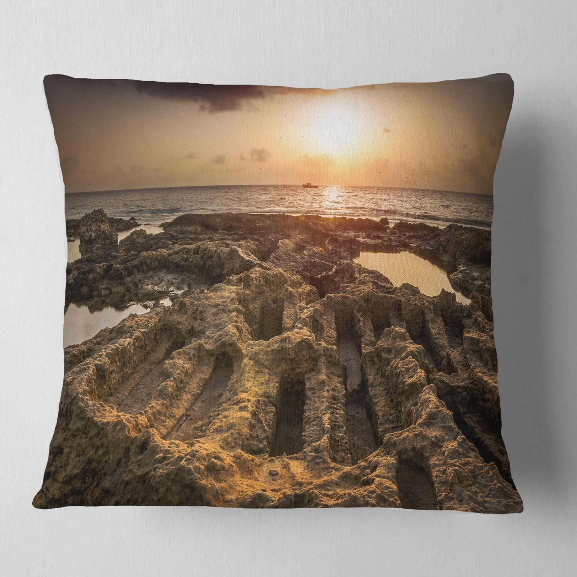 Designart Glowing Sunlight on Ancient Ruins - Landscape Printed Throw Pillow - 16x16