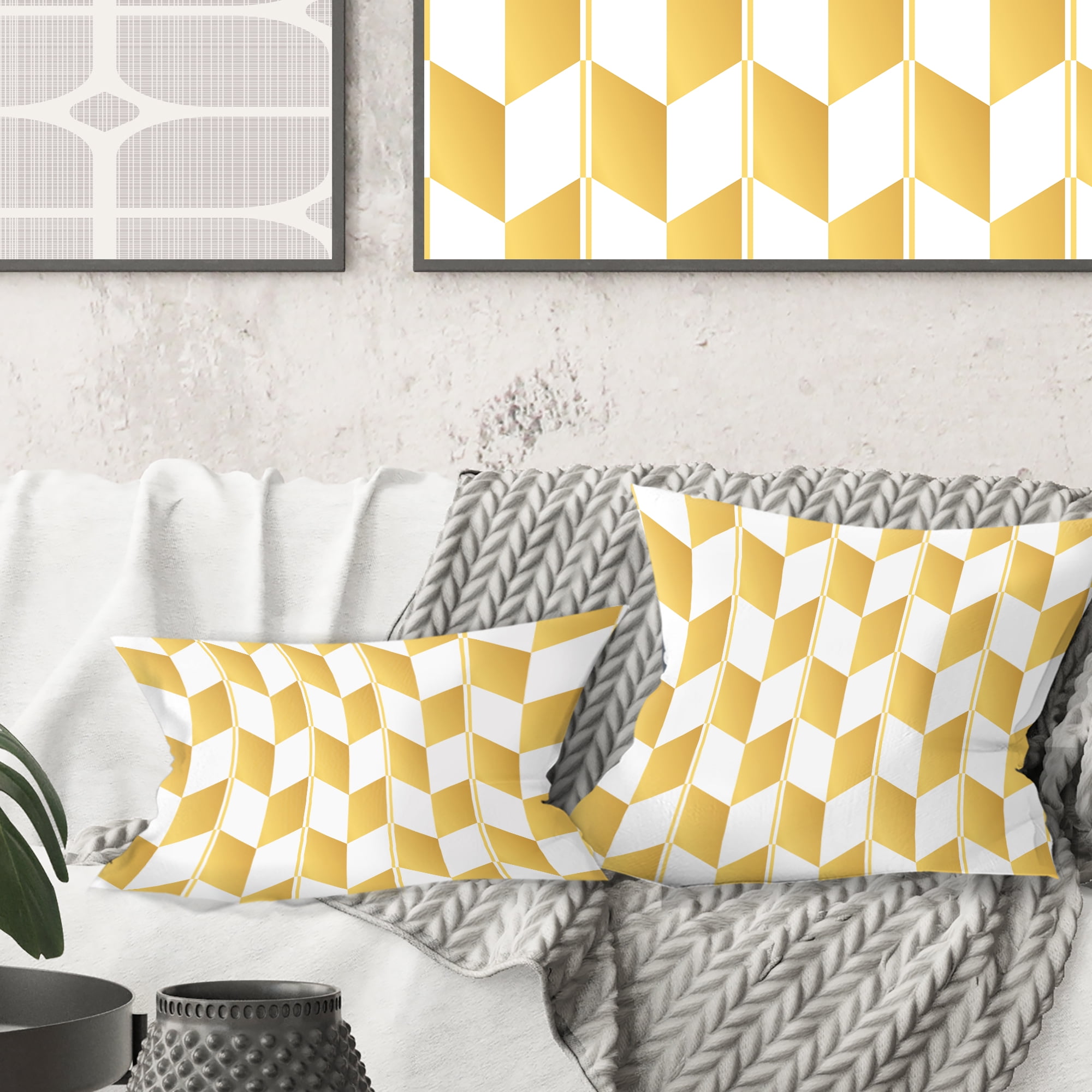 Designart Gold And White Geometric Pattern I' Mid-Century Modern Throw Pillow - 18x18
