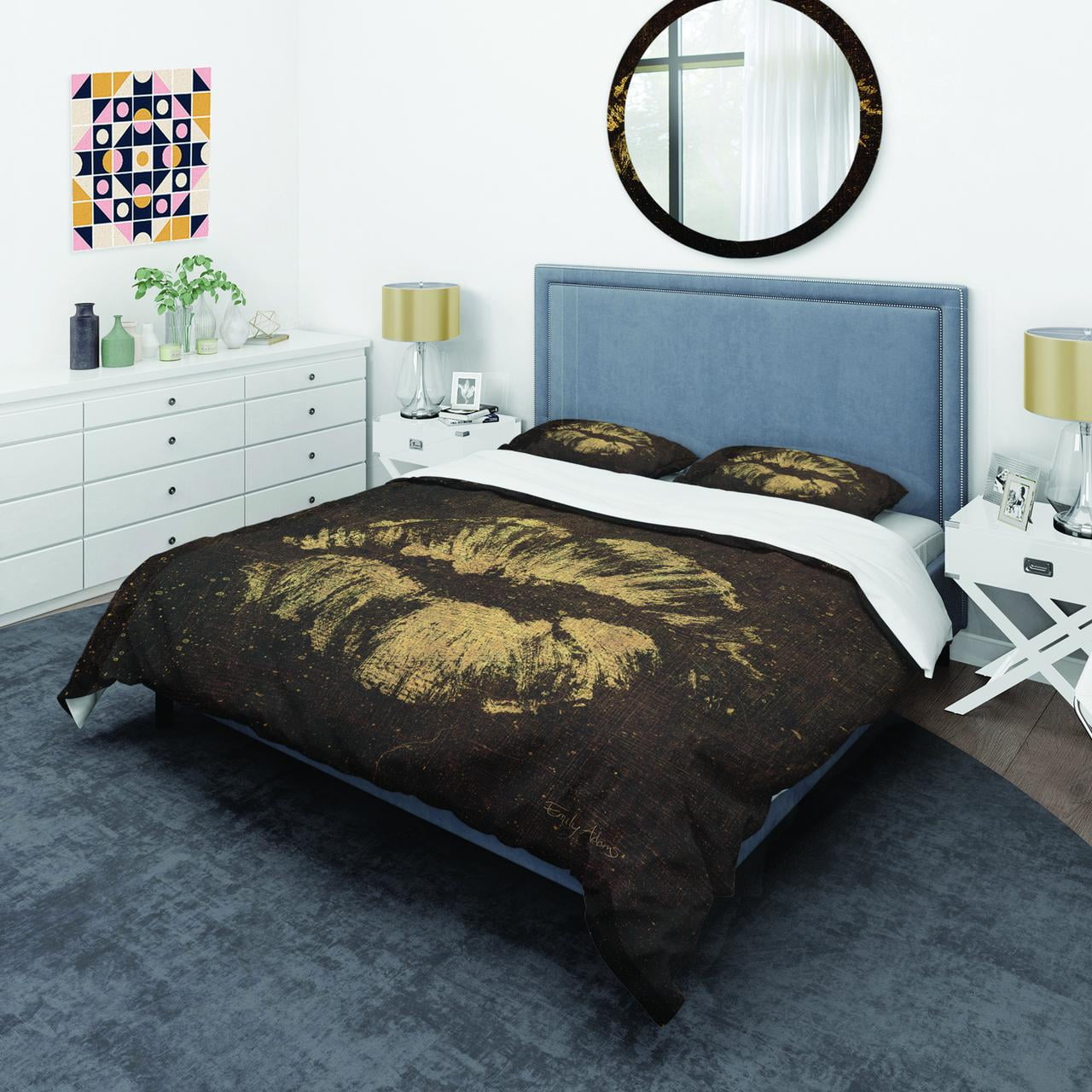 Designart 'Gold Fashions Lips' Glam Duvet Cover Set