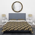 thumbnail image 1 of Designart 'Golden ZigZag Chain' Mid-Century Modern Duvet Cover Set, 1 of 1