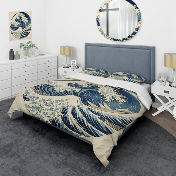 Designart "Great Japanese Waves" Japan Art Bedding Covert Set - People White Global Bed Set With 2 Shams