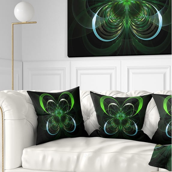 Designart Green Fractal Flower in Dark - Floral Throw Pillow - 18x18