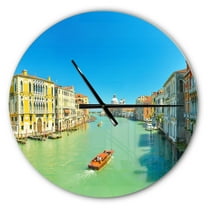Designart 'Green Grand Canal Venice ' Modern wall clock