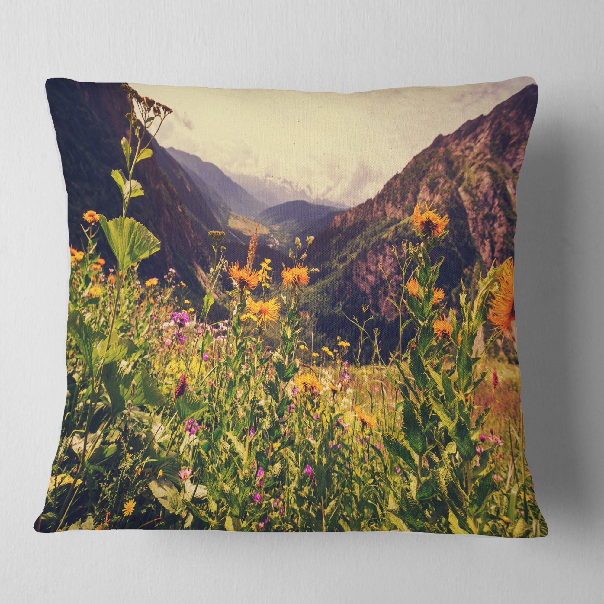 Designart Green Mountain Meadow with Flowers - Flower Throw Pillow - 16x16